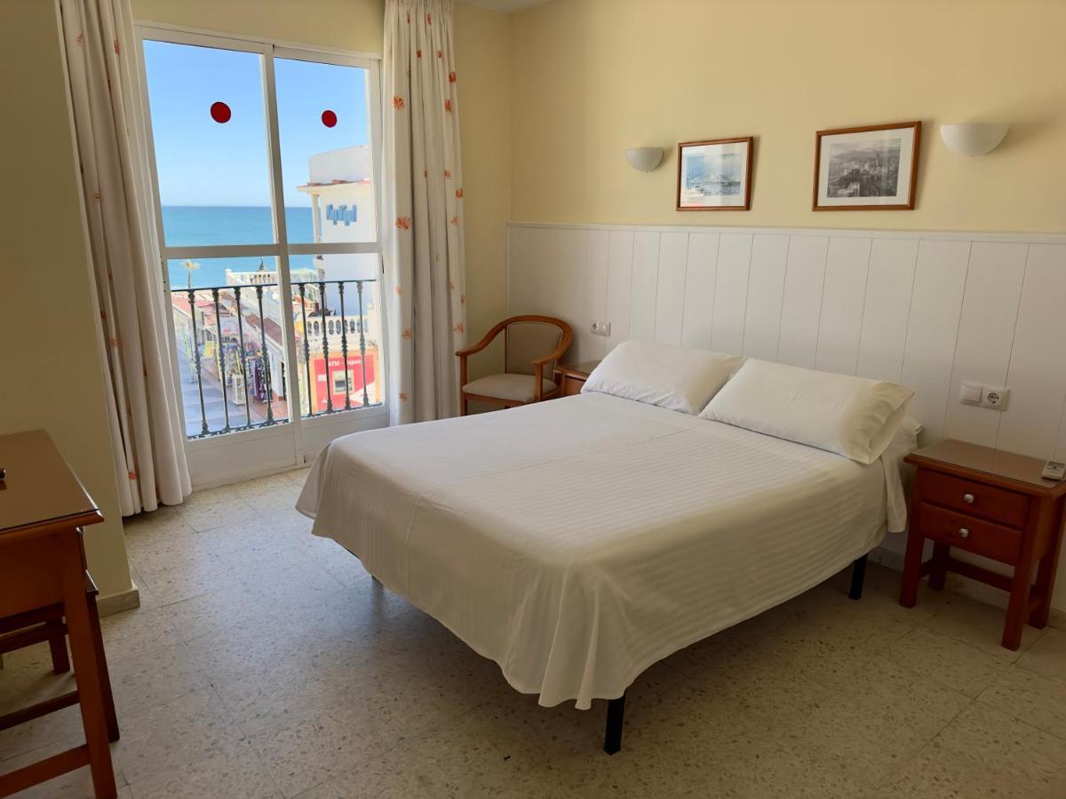 טורמולינוס Hotel Cabello מראה חיצוני תמונה
