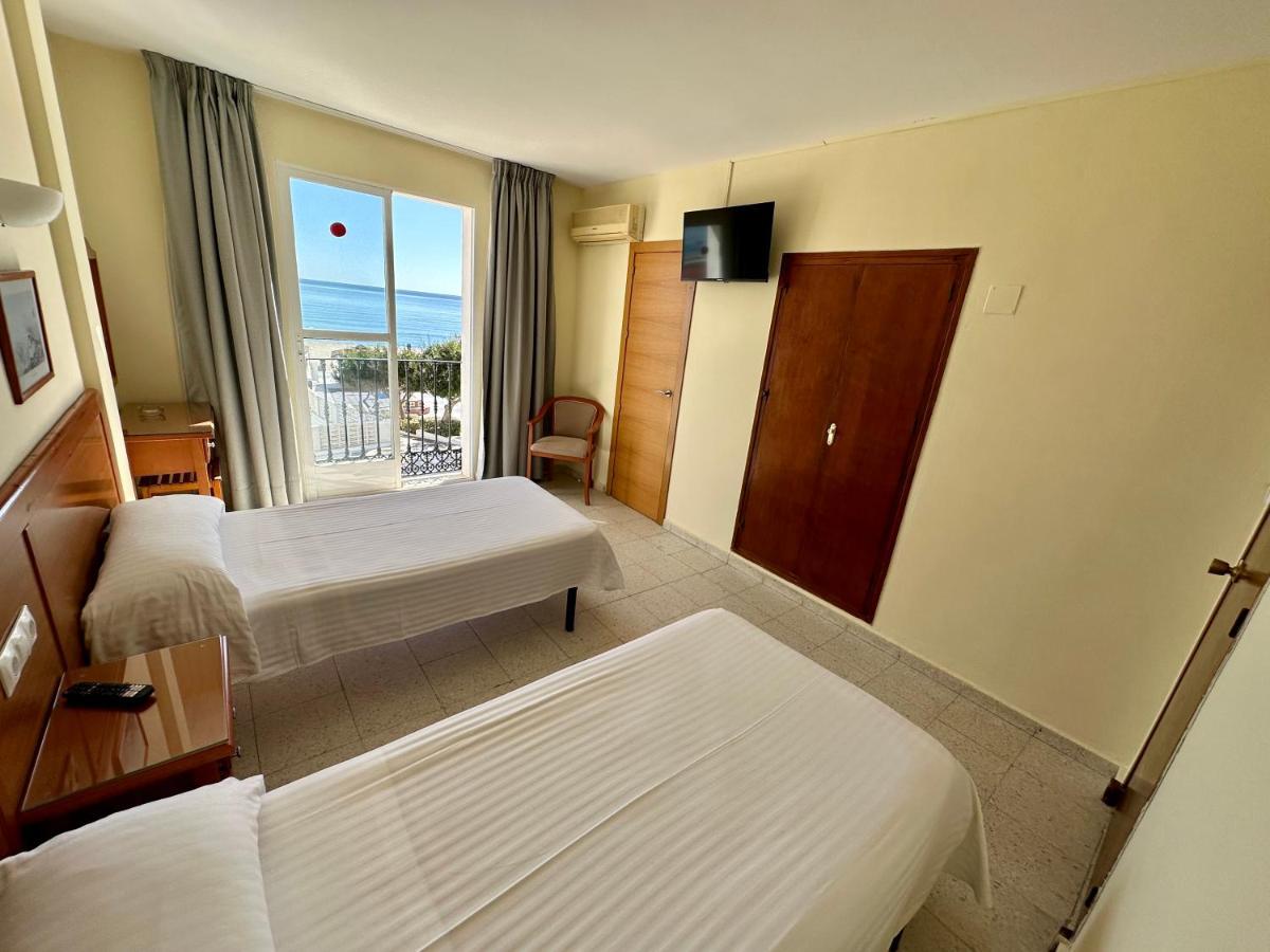 טורמולינוס Hotel Cabello מראה חיצוני תמונה