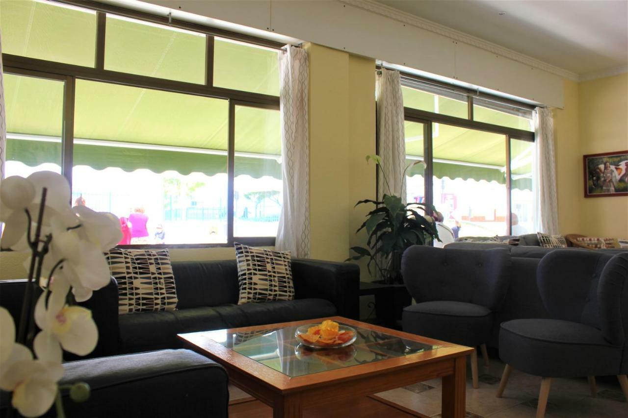 טורמולינוס Hotel Cabello מראה חיצוני תמונה