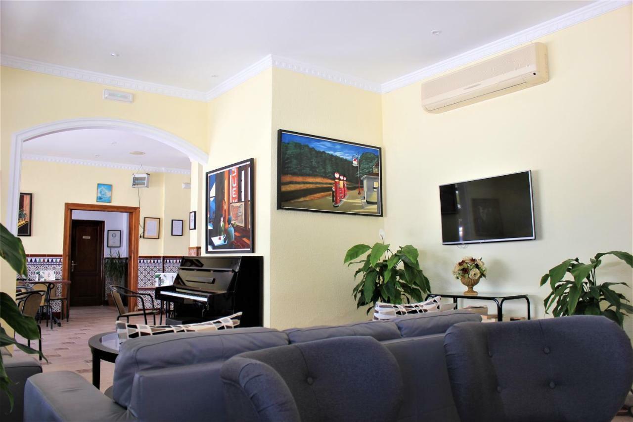 טורמולינוס Hotel Cabello מראה חיצוני תמונה